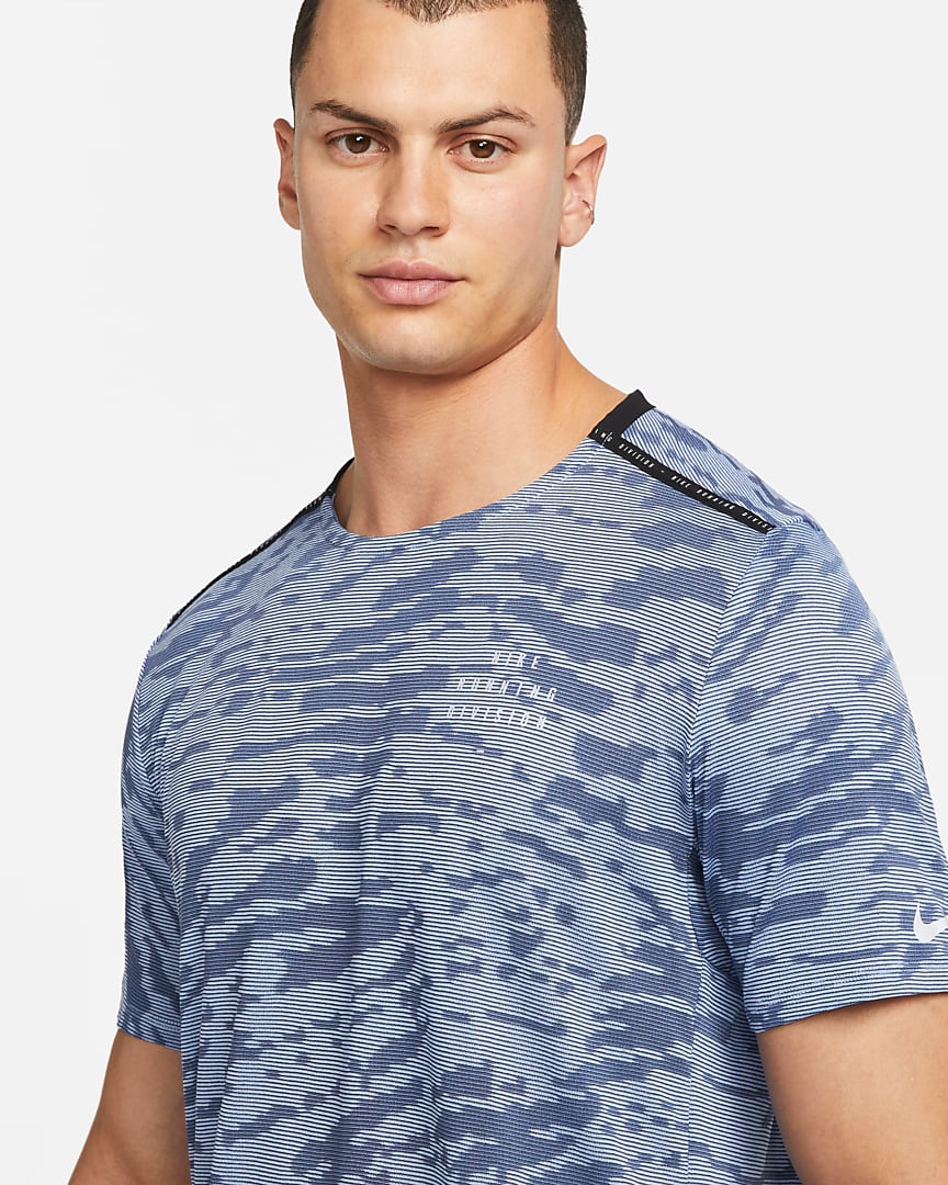 Nike Dri-FIT Run Division Rise 365 T Shirt