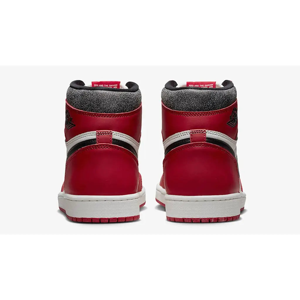 Air Jordan 1 High OG Chicago Lost & Found